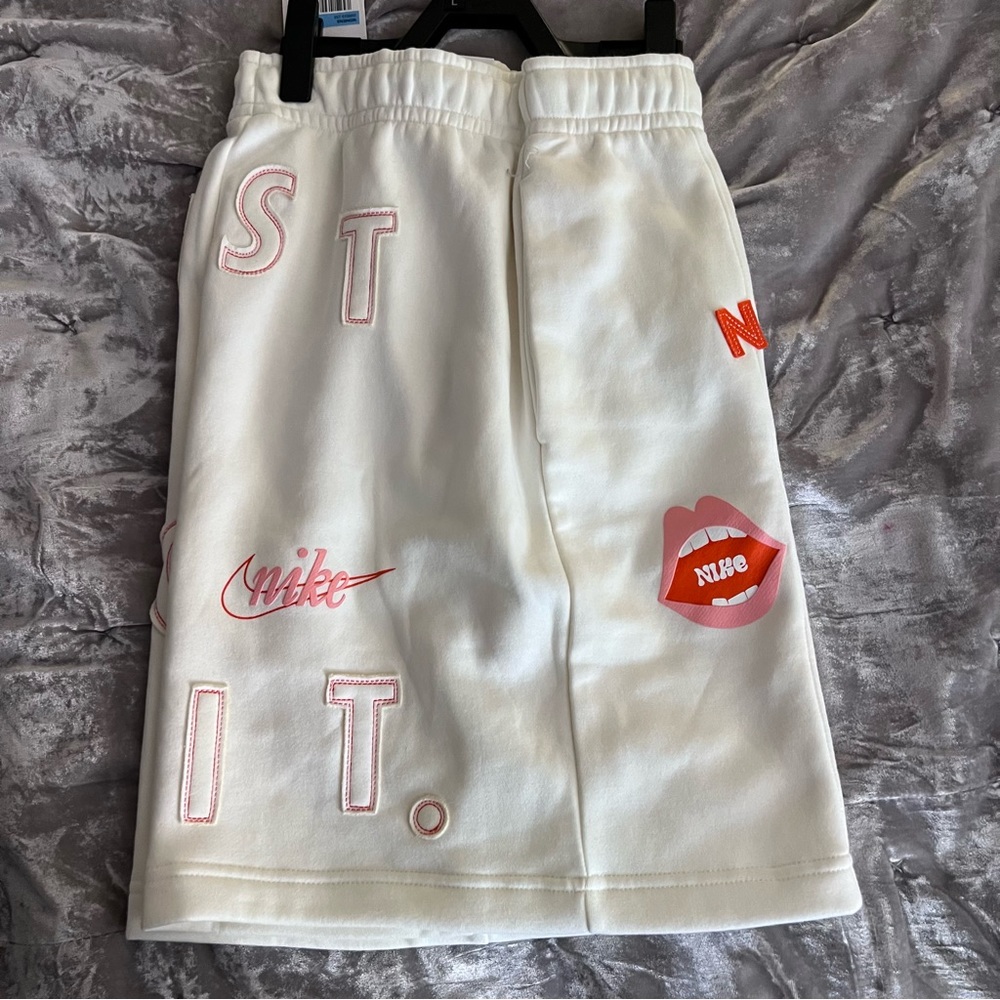 Loose fit shorts